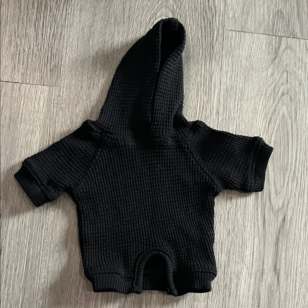 Black dog  Hoodie with Bold Print